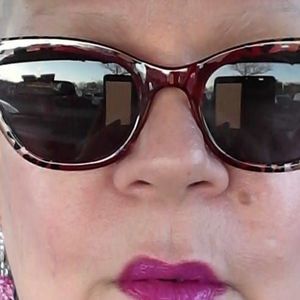 Meet your Posher, Mary